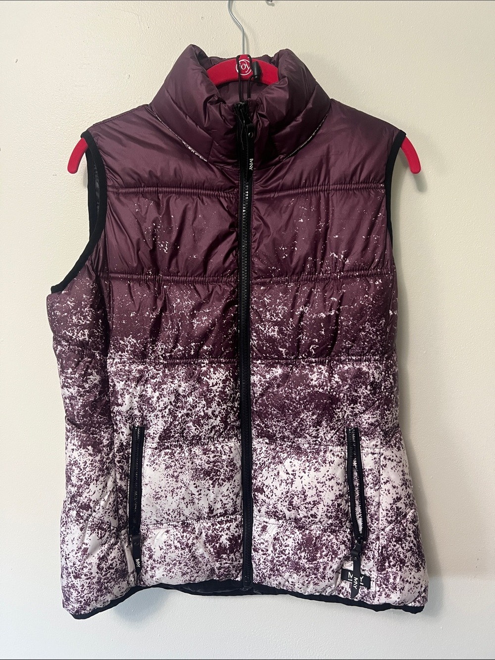 Ombre Quilted Packable Puffer Vest in Purple and White